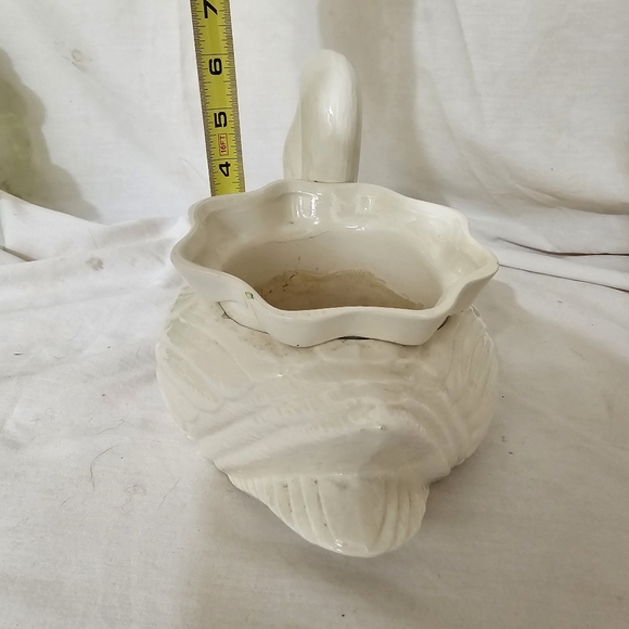 Vintage 1984 Gator Mold Co Ceramic Swan Planter Vase White - Picture 2 of 9